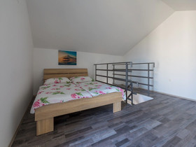 Apartment Iva Man