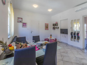 Apartment Lena