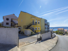 Apartment Lena