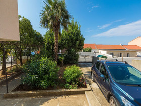 Apartment Melanija