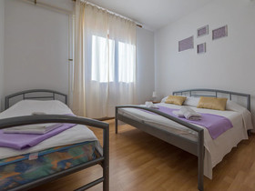 Apartment Roni