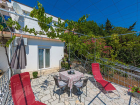 Apartments Adrasteja