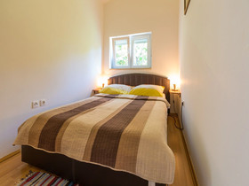 Apartments Adrasteja