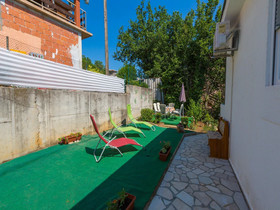 Apartments Adrasteja