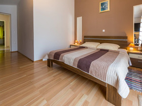 Apartments Adrasteja