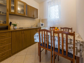 Apartments Adrasteja