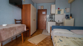 Apartments And Room Mauro