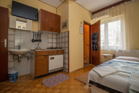 Apartments And Room Mauro