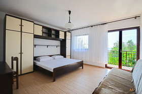 Apartments And Rooms Jaka