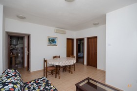 Apartments And Rooms Jaka