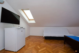 Apartments And Rooms Jaka