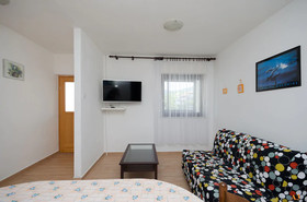 Apartments And Rooms Jaka