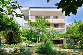 Apartments And Rooms Jaka