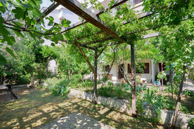 Apartments And Rooms Jaka