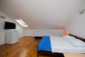 Apartments And Rooms Jaka