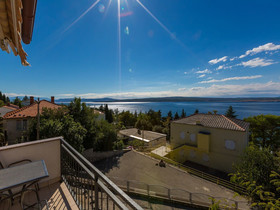 Apartments and Rooms Nensi