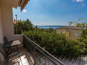 Apartments and Rooms Nensi