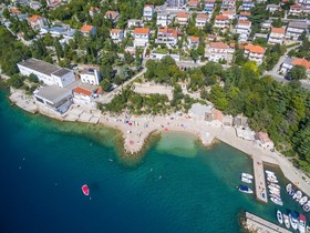 Apartments and Rooms Nensi