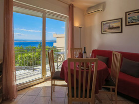 Apartments and Rooms Nensi