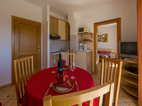 Apartments and Rooms Nensi