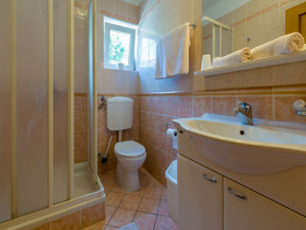 Apartments and Rooms Nensi