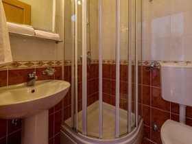 Apartments and Rooms Nensi