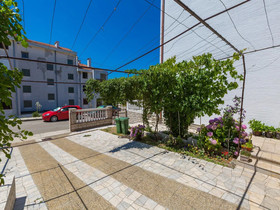 Apartments Ankica