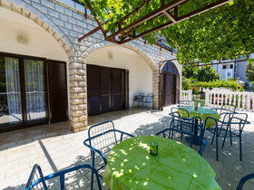 Apartments Ankica
