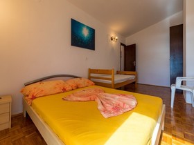 Apartments Antuno