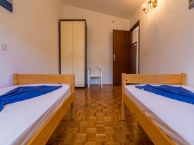 Apartments Antuno