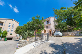 Apartments Bartulin