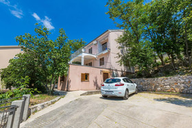 Apartments Bartulin