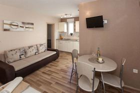 Apartments Karmen 2