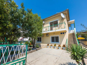 Apartments Ksenija