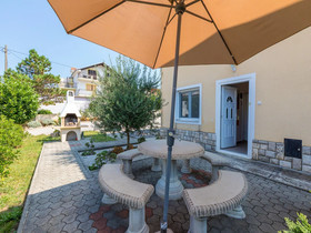Apartments Ksenija