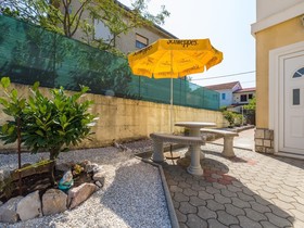 Apartments Ksenija