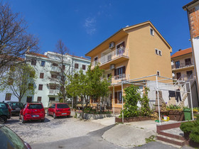 Apartments Lilin