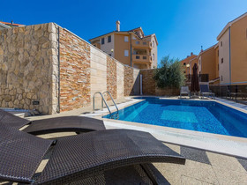 Apartments Livaja