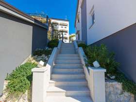 Apartments Livaja