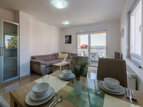 Apartments Livaja