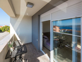 Apartments Livaja