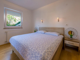 Apartments Livaja