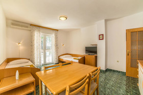 Apartments Ljiljana