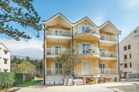 Apartments Ljiljana