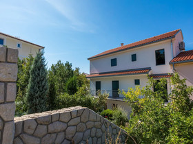 Apartments Loncaric