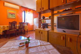 Apartments Luic