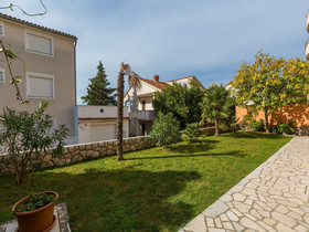 Apartments Mara