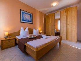 Apartments Mara