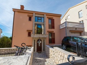 Apartments Mara
