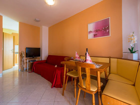 Apartments Mara